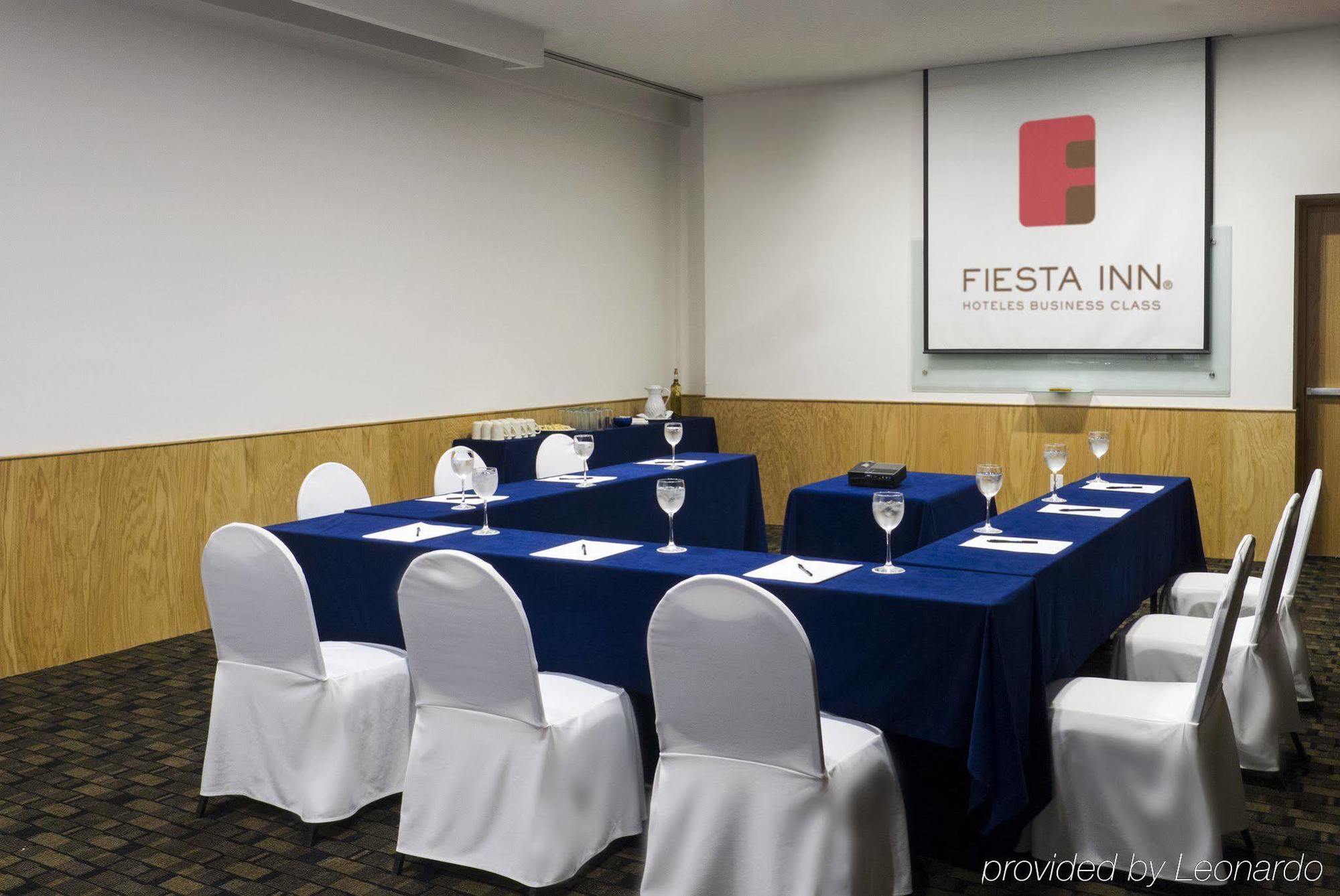 Fiesta Inn León Negócio foto