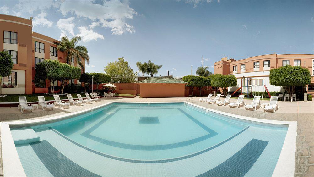 Fiesta Inn León Exterior foto